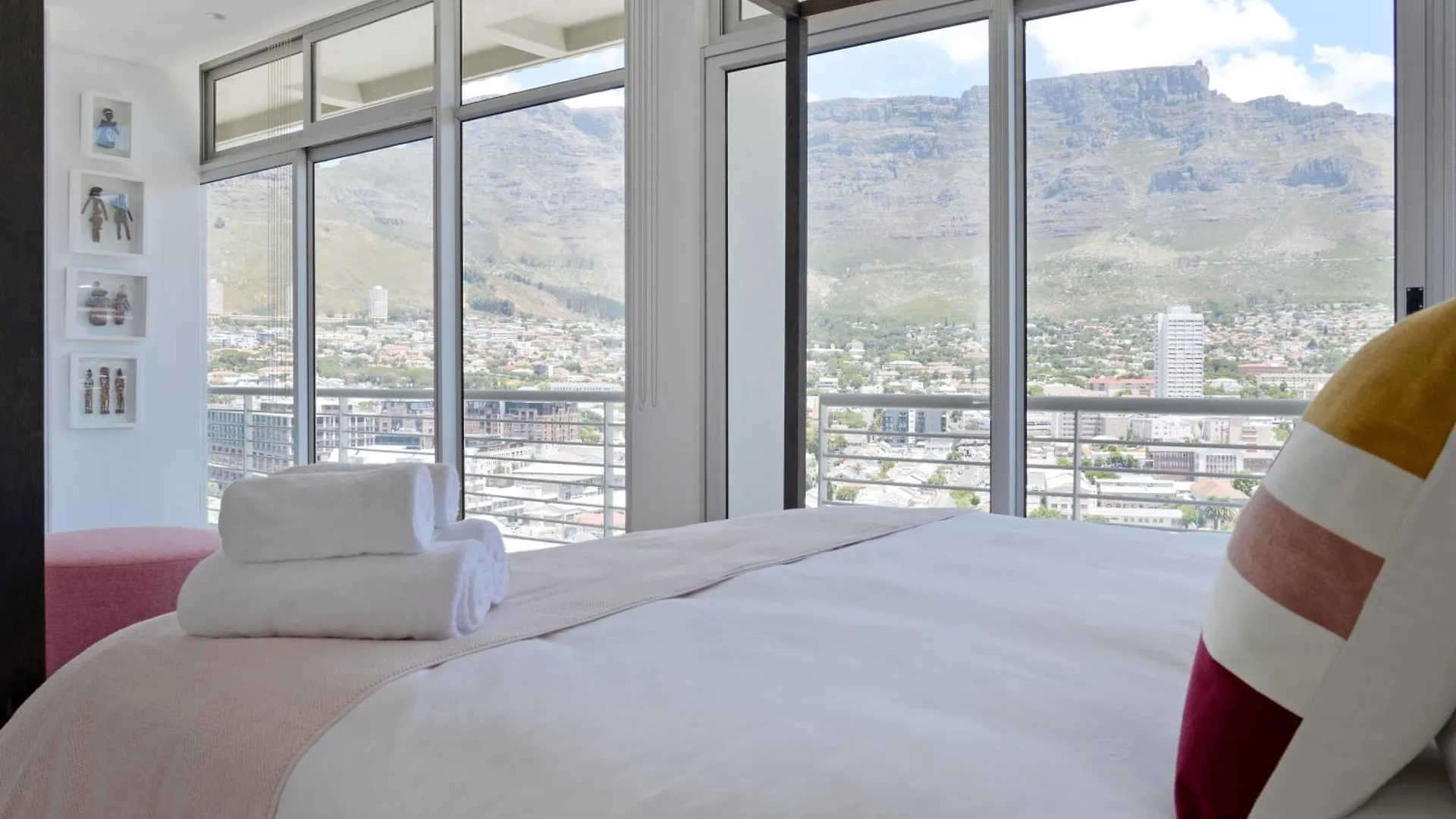 Appartement Modern Designer Penthouse With Panoramic Views Amanda à Le Cap
